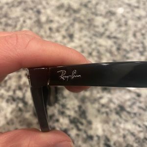 Polarized raybans
